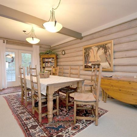 The Lodge At Weir'S Beach Metchosin 外观 照片