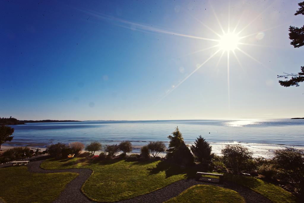 The Lodge At Weir'S Beach Metchosin 外观 照片